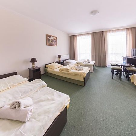 Stary Dwor Bed & Breakfast Żywiec Екстериор снимка