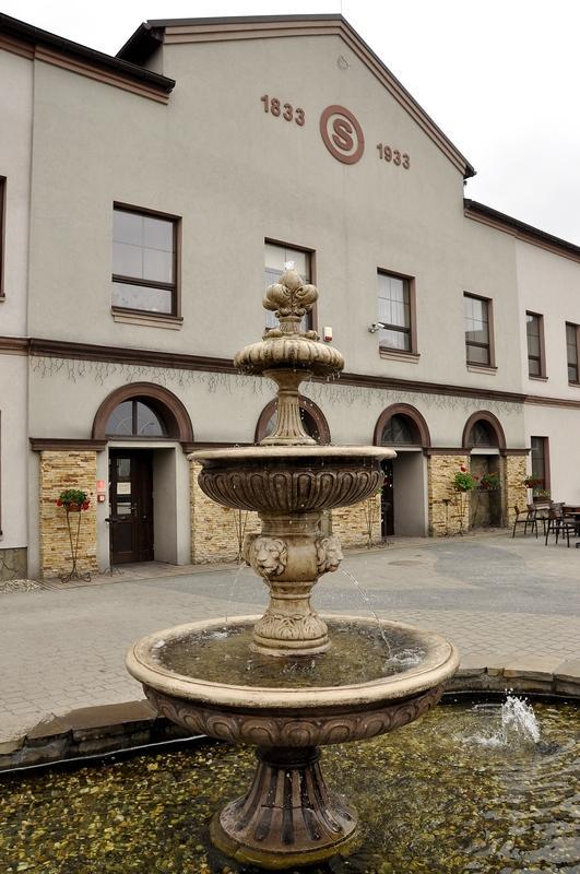 Stary Dwor Bed & Breakfast Żywiec Екстериор снимка