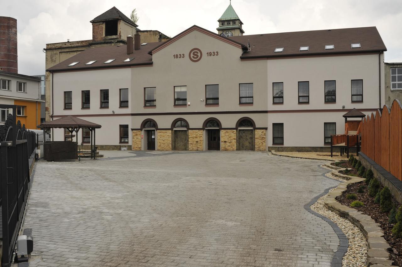 Stary Dwor Bed & Breakfast Żywiec Екстериор снимка