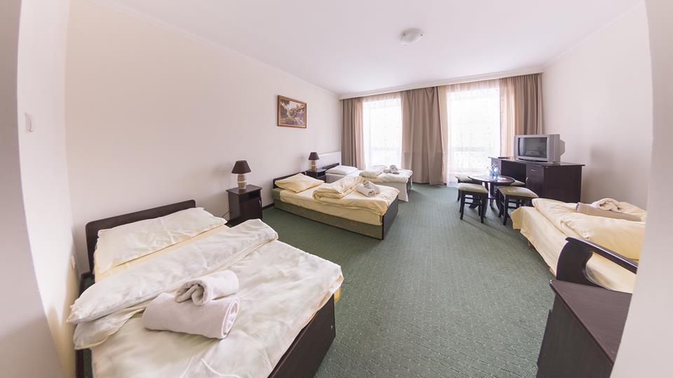 Stary Dwor Bed & Breakfast Żywiec Екстериор снимка